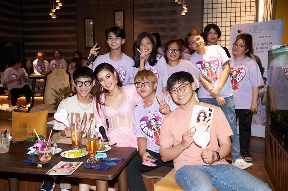 Vừa quậy sung, Khánh Vân khóc nức nở khi nhắc tới 2 nhân vật-11