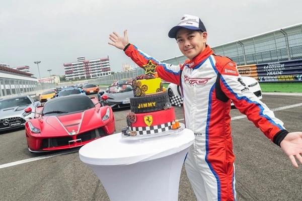 Con trai Lâm Chí Dĩnh gây bão với ngoại hình ở tuổi 14-5