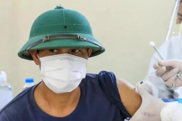 AstraZeneca thừa nhận vaccine COVID-19 có thể gây cục đông máu, nguy cơ tử vong-2