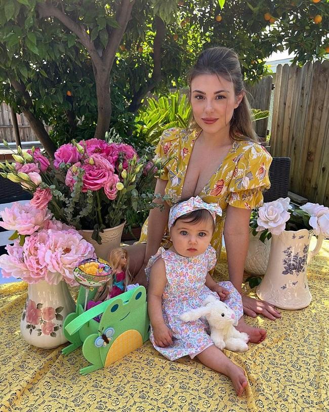 Hiện tại, người tình màn ảnh của Binz đã là bà mẹ một con. Tuy nhiên, chân dài không tiết lộ danh tính bố đứa trẻ.