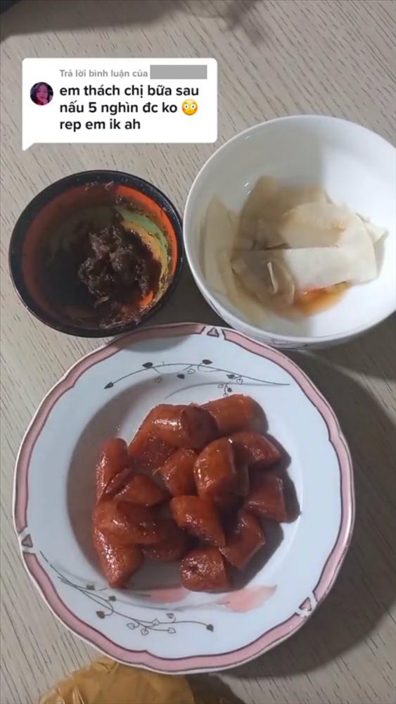 Chủ nhân loạt mâm cơm 5k, 8k hút triệu view nói gì khi bị tố dàn dựng?-5