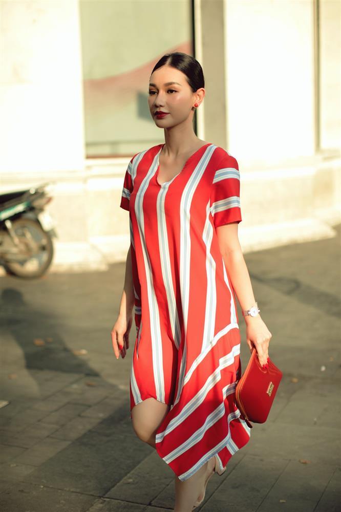 Nhan sắc đổi khác của MC Quỳnh Chi sau 7 năm ly hôn đại gia-4