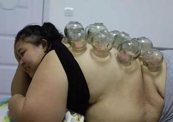 Con dâu nặng gần 200kg bị mẹ chồng ép ly hôn và cái kết ngọt-1