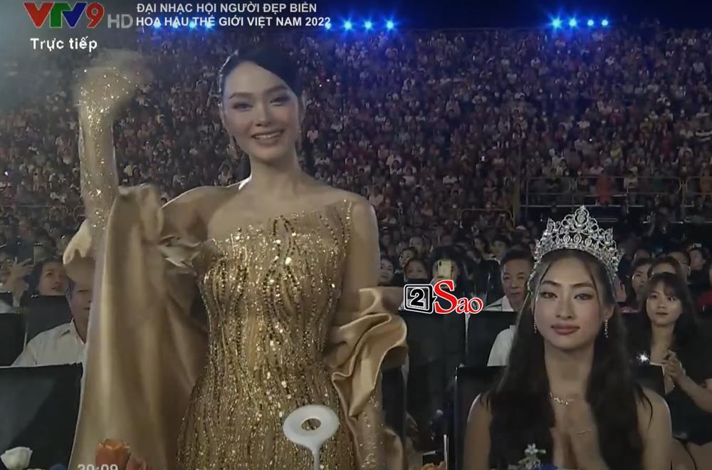 Truyền hình phơi bày nhan sắc dàn hậu: Lương Thùy Linh đội sổ-3