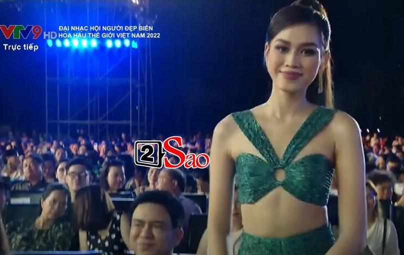 Truyền hình phơi bày nhan sắc dàn hậu: Lương Thùy Linh đội sổ-7