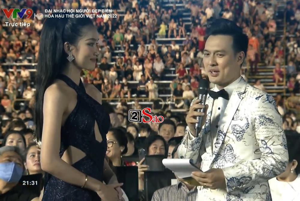 Truyền hình phơi bày nhan sắc dàn hậu: Lương Thùy Linh đội sổ-10