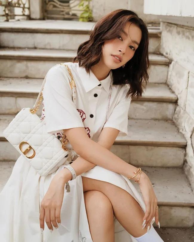 Sắc vóc Tiểu Vy qua camera thường của người qua đường-5