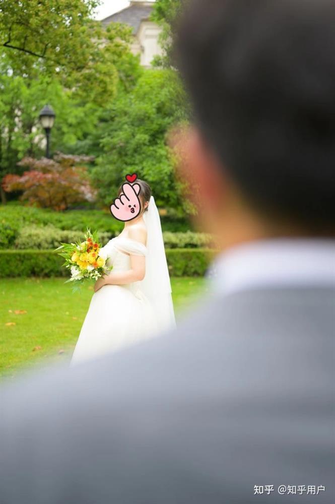 Cô dâu tiết lộ cách tổ chức đám cưới tươm tất, tiết kiệm chi phí-1