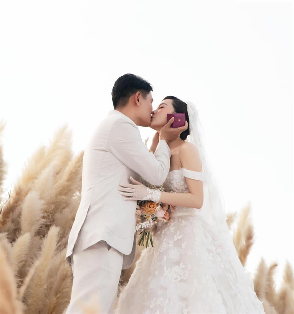 Cuộc sống tân hôn Minh Hằng qua loạt ảnh bên chồng đại gia-5