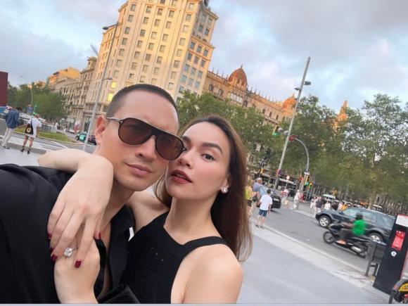 Hồ Ngọc Hà khoe nhẫn kim cương khủng-5