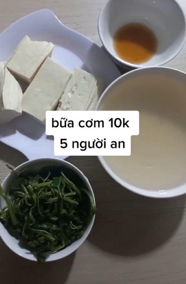 Đu trend mua 5k thịt, thanh niên bị cô bán hàng mắng chửi sấp mặt-1