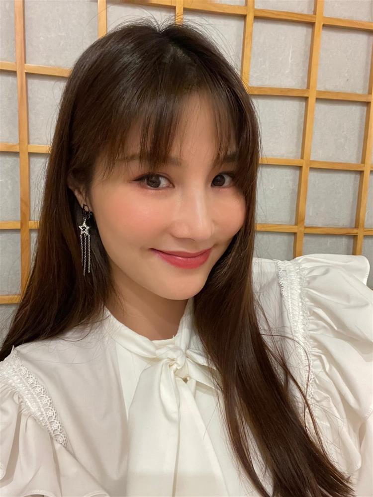 Tin showbiz Việt ngày 25/7: Vua cá Koi bị cảnh báo ăn chửi vì ảnh tình-5