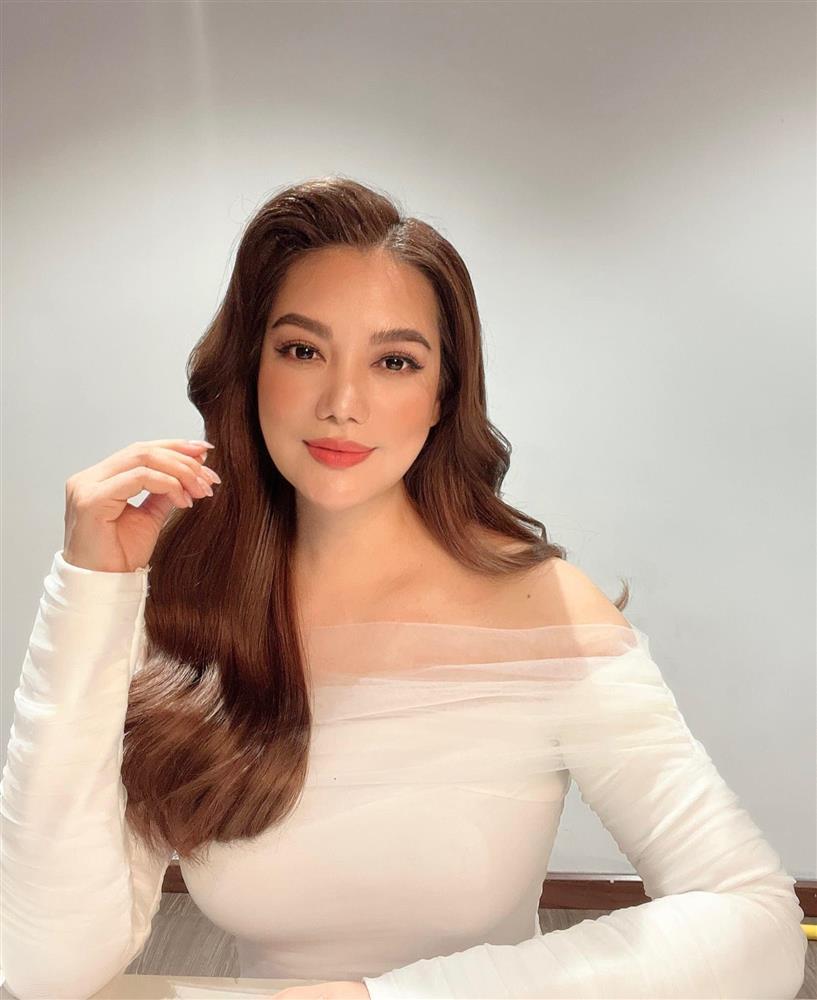 Tin showbiz Việt ngày 25/7: Vua cá Koi bị cảnh báo ăn chửi vì ảnh tình-12