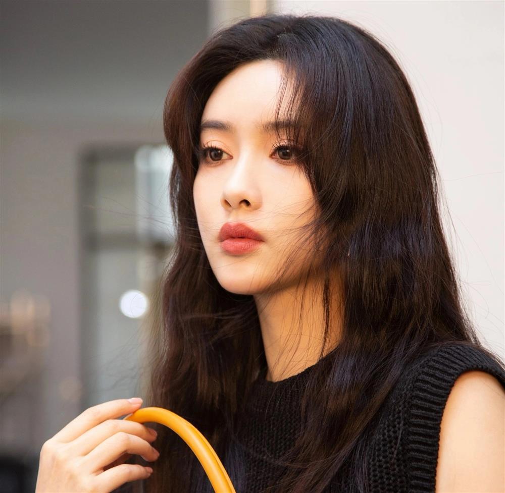 Nhan sắc thật của mỹ nhân cổ trang đè bẹp Yoona, Dương Tử-6