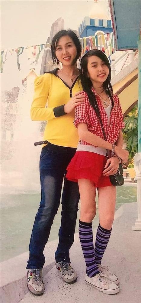 Thùy Tiên bị khui loạt ảnh hiếm thời trẻ trâu, tóc sư tử-4