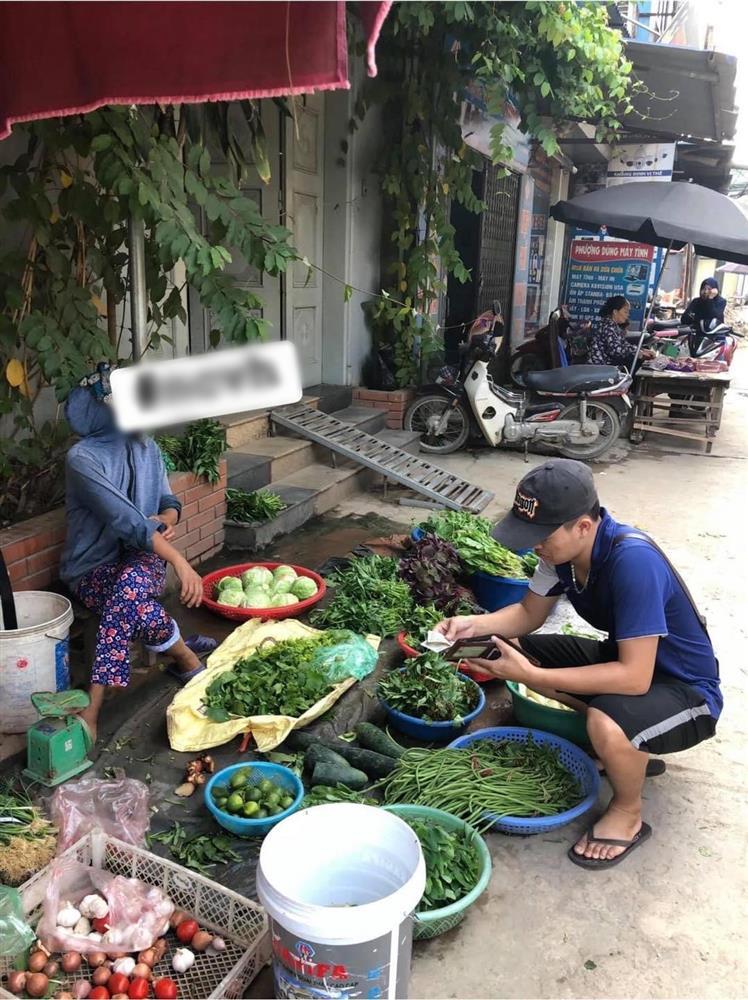 Thanh niên mua rau kì kèo bớt 1k, dân tình đồng cảm khi nói ra lý do-3
