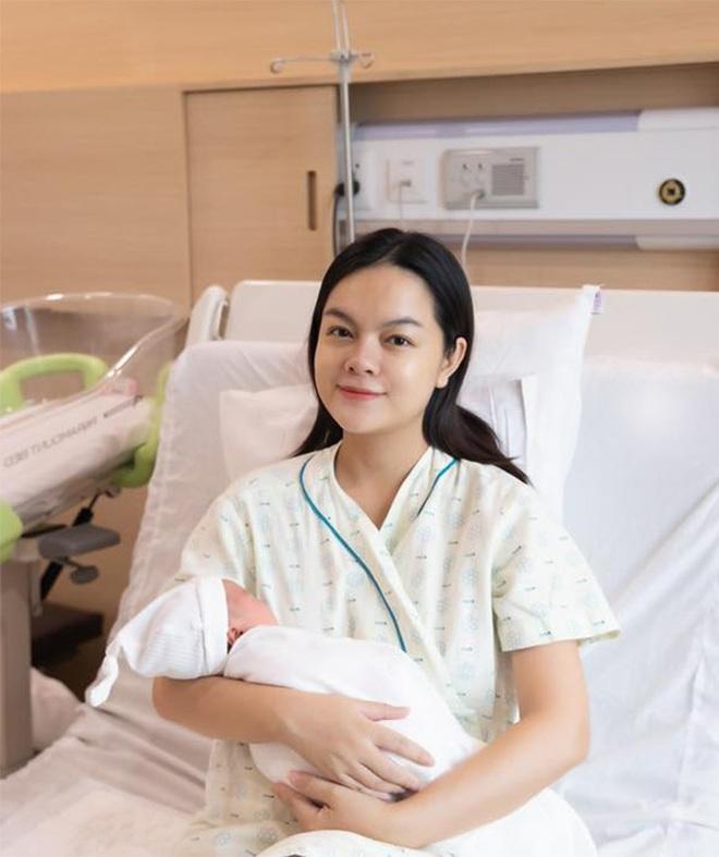 Phạm Quỳnh Anh tự tin khoe mặt mộc 1 tuần sau sinh-3