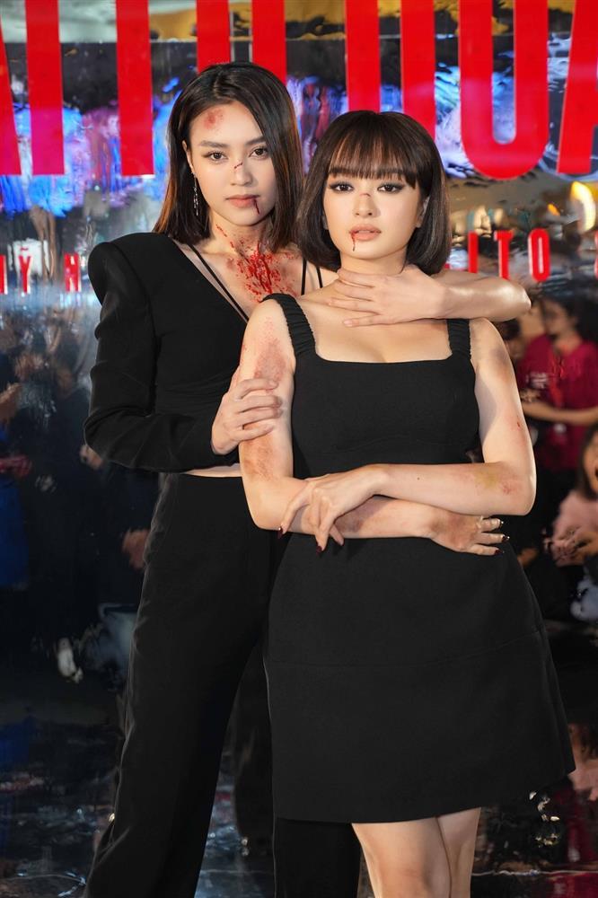 Lan Ngọc tác động vật lý lên Kaity Nguyễn trước mặt hàng trăm người-3