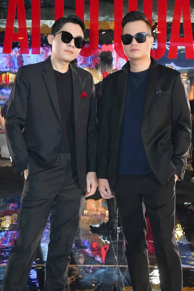 Lan Ngọc tác động vật lý lên Kaity Nguyễn trước mặt hàng trăm người-7