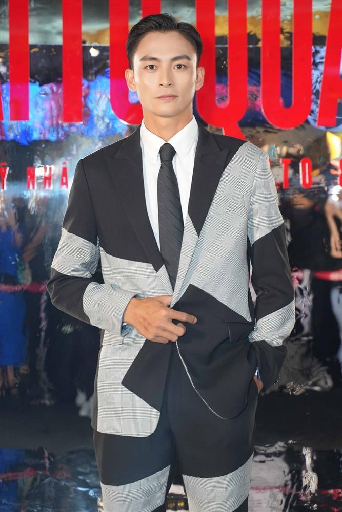 Lan Ngọc tác động vật lý lên Kaity Nguyễn trước mặt hàng trăm người-8