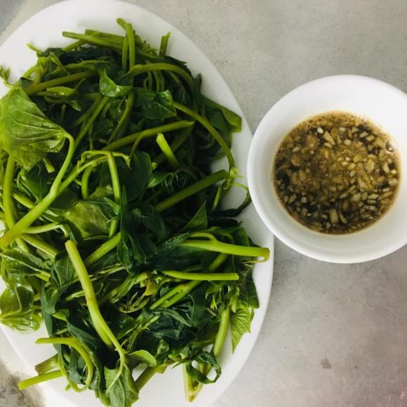 Mâm cơm chờ lương 17 nghìn có gì mà gây bão mạng?-3