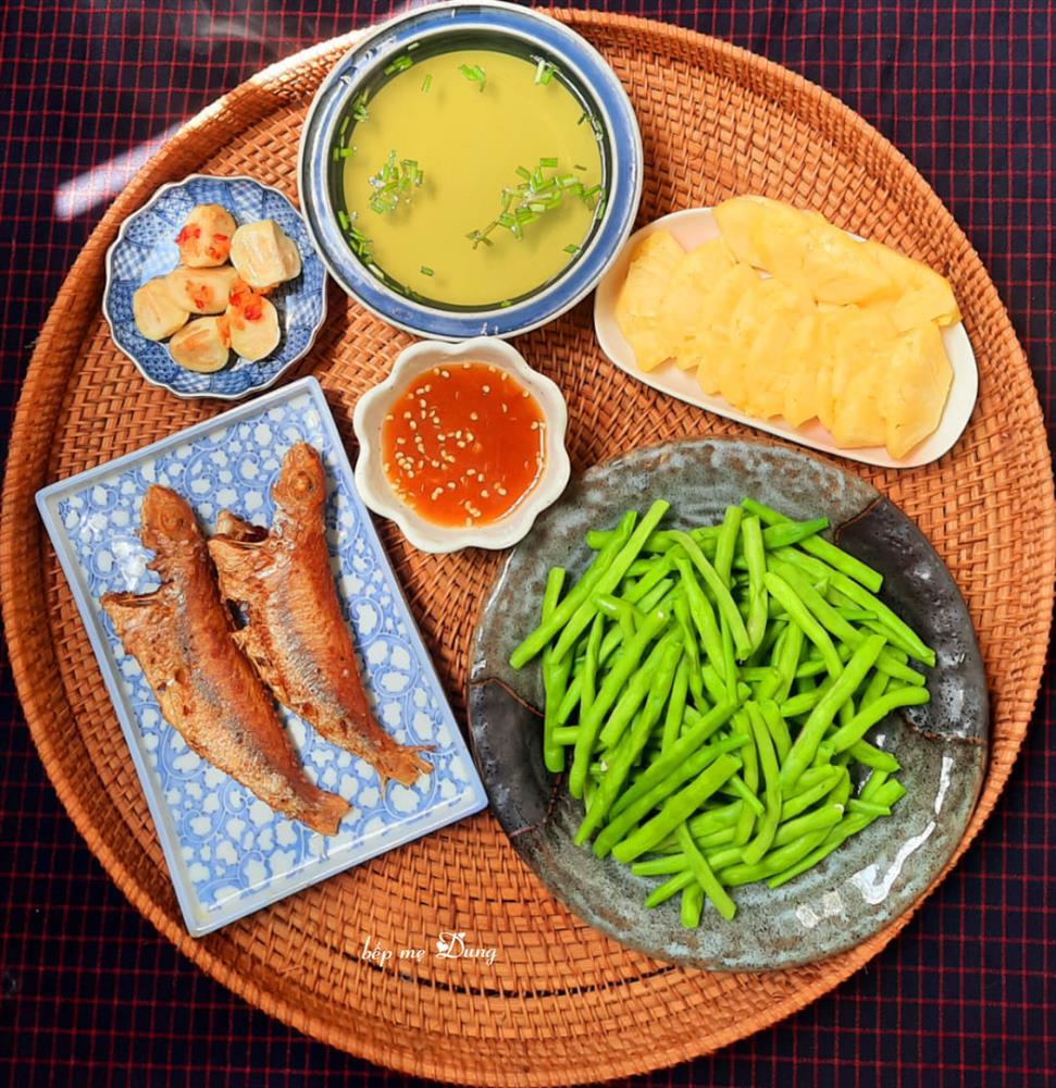 Loạt mâm cơm 4 người ăn cả tháng, nhìn là nảy số nấu ầm ầm-7