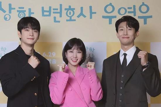 Đoàn làm phim về luật sư tự kỷ được tặng huy chương bằng vàng