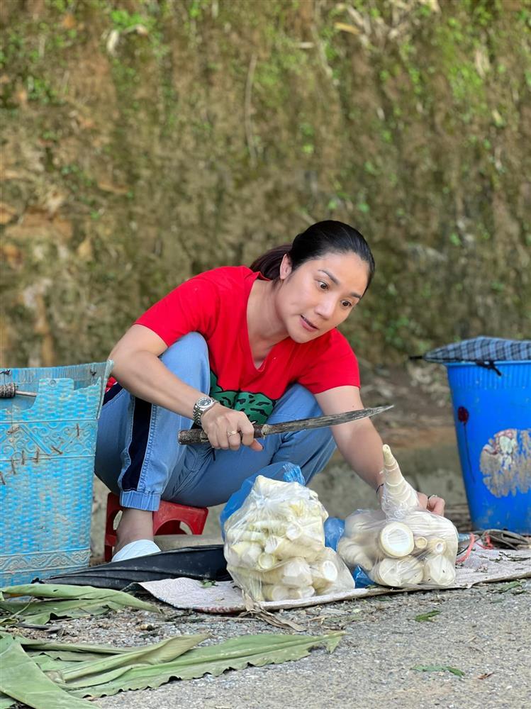 Tin showbiz Việt ngày 26/7: Vợ Khánh Đơn bảo vệ quyết liệt con riêng của chồng-5