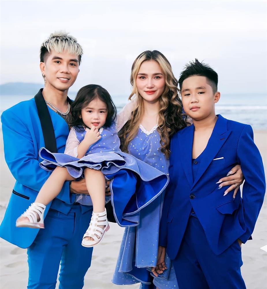 Tin showbiz Việt ngày 26/7: Vợ Khánh Đơn bảo vệ quyết liệt con riêng của chồng-1