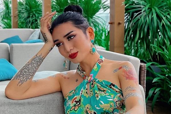 Hải Triều ăn tiệc Khánh Vân: Đi ô dề, về hiện nguyên hình-13