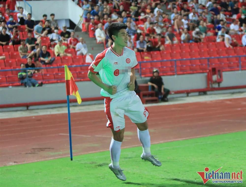 Bạn gái Nhâm Mạnh Dũng khoe body, bồ cũ Quang Hải cũng phải ghen-9