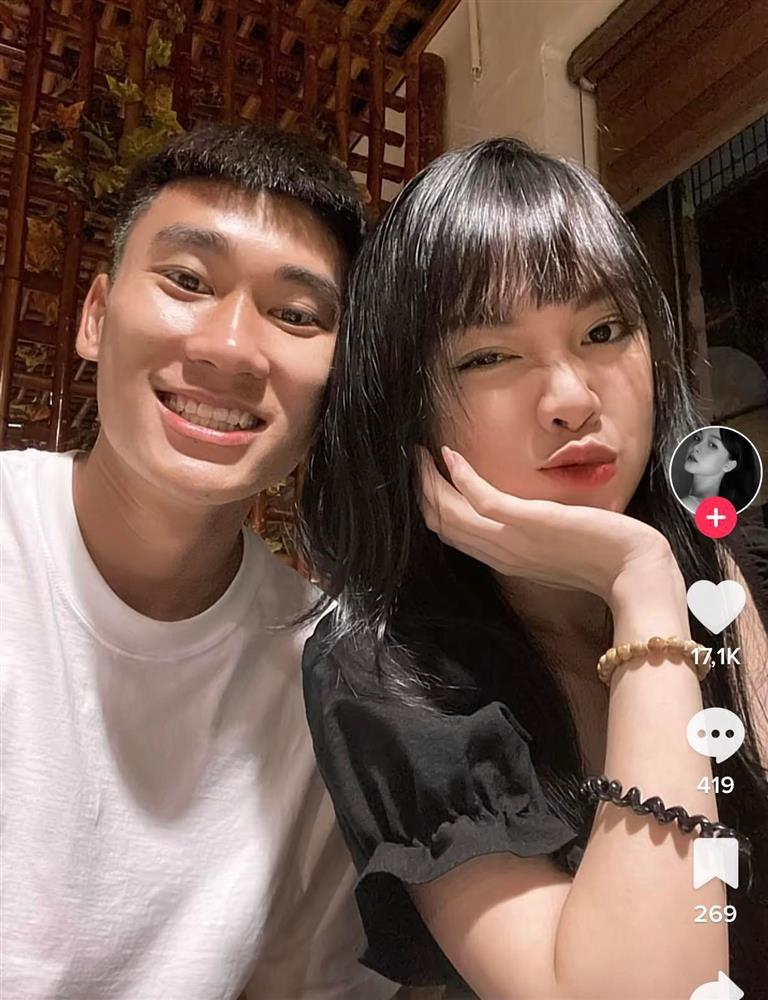 Bạn gái Nhâm Mạnh Dũng khoe body, bồ cũ Quang Hải cũng phải ghen-8