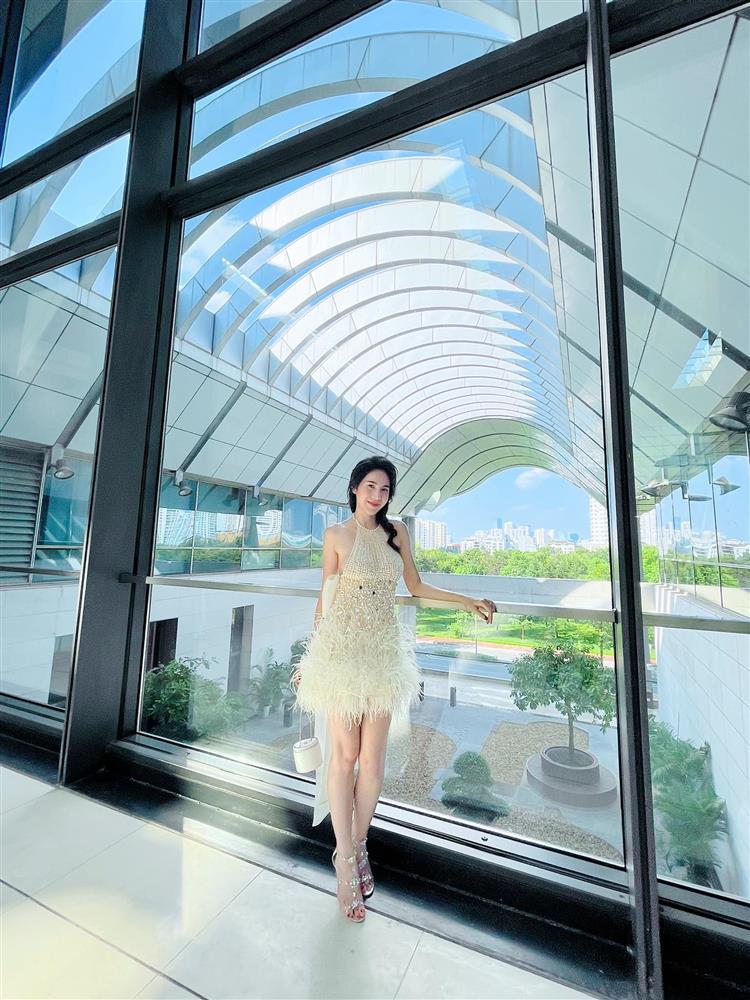 Thủy Tiên hơn Thùy Tiên, Đỗ Thị Hà chục tuổi vẫn chẳng ngán đụng hàng-2