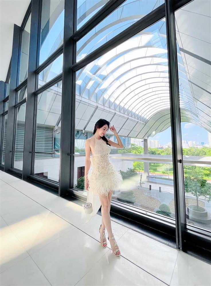 Thủy Tiên hơn Thùy Tiên, Đỗ Thị Hà chục tuổi vẫn chẳng ngán đụng hàng-3