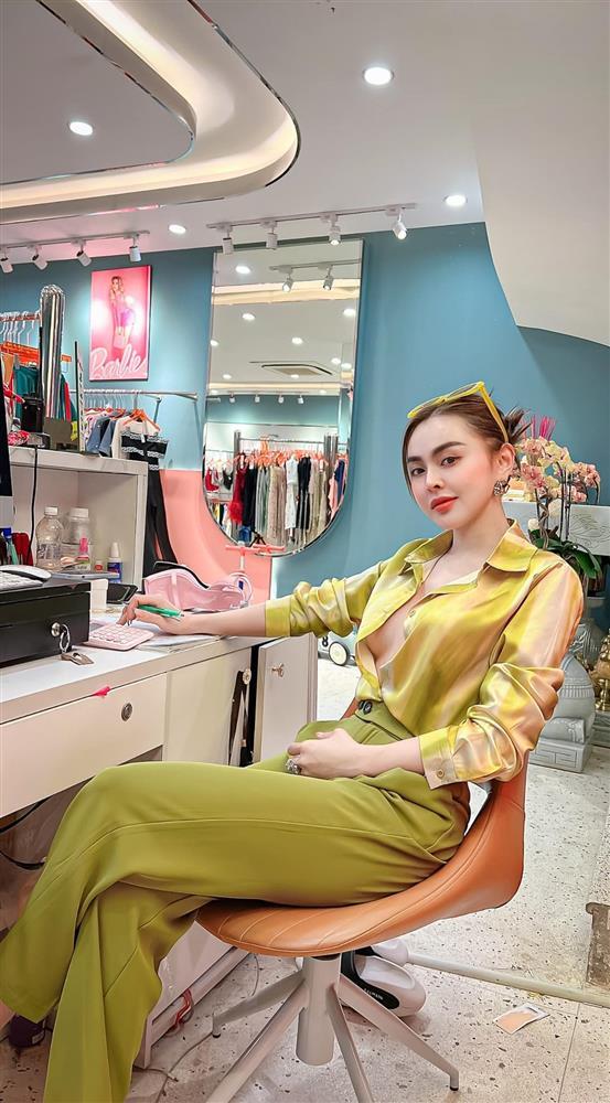 Tung ảnh cởi trần, Trang Nemo bị mắng vì tiền bất chấp-6