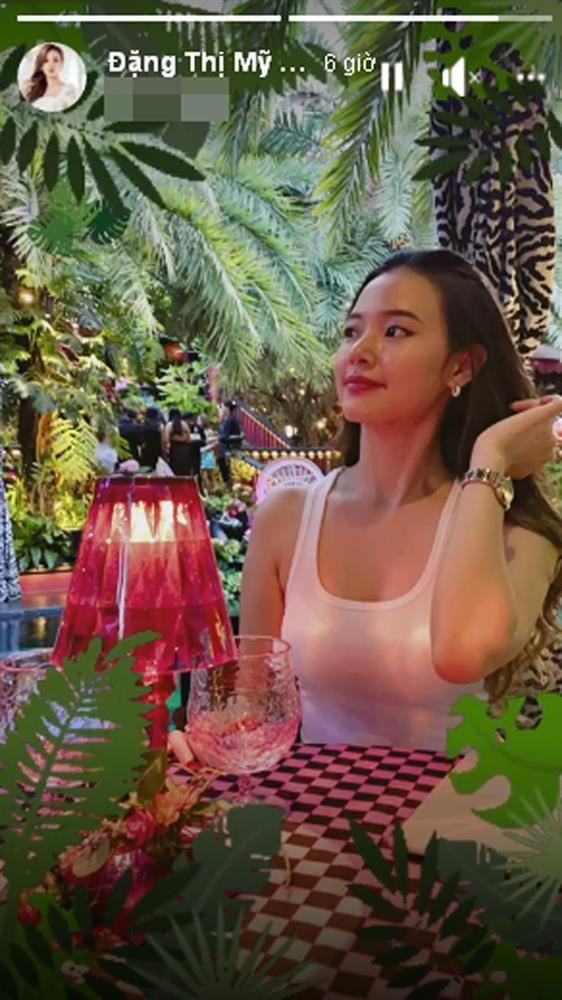 Midu lại đăng ảnh gợi cảm, cô giáo hot girl chăm hở quá đi-2