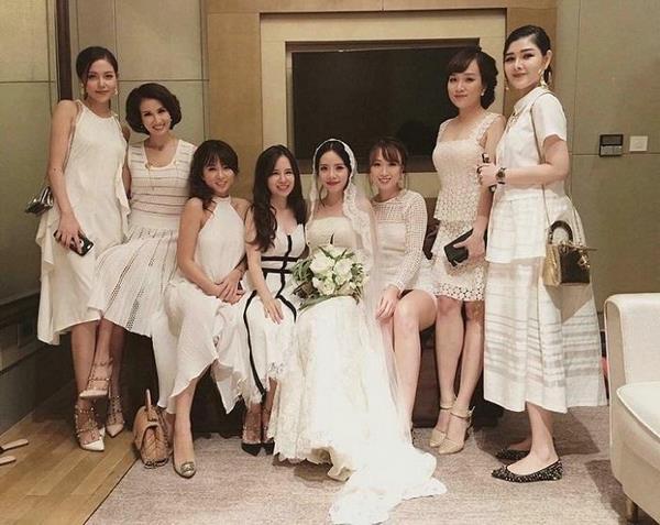 Lên đồ đi đám cưới, bao cô nàng khiến người nhìn ngao ngán-7