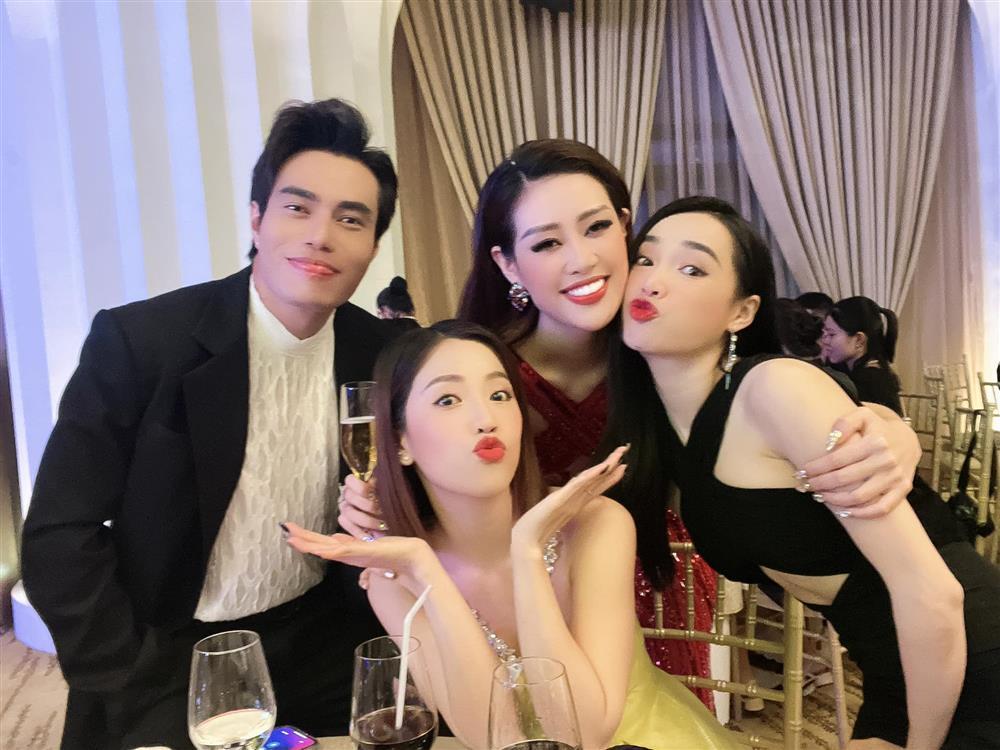 Nhã Phương xuất hiện với gương mặt lạ hoắc, nhận không ra-2