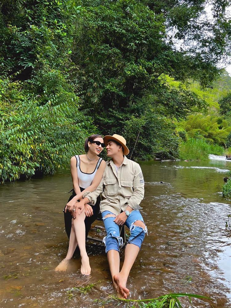 Cuộc sống tân hôn của 3 cô dâu đình đám Vbiz-13