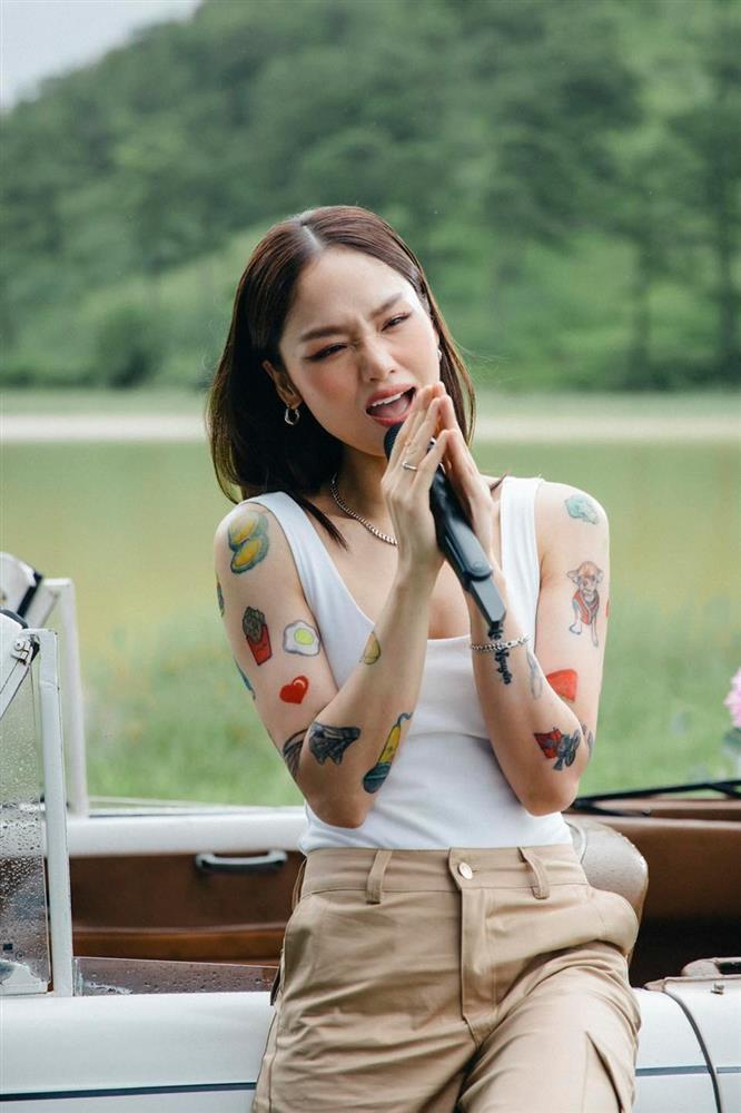 Miu Lê bị dân mạng chỉ trích khi tung version mới tạo hình xăm trổ-5