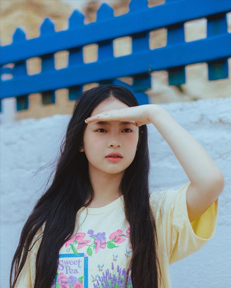 Nhóm nhạc em gái BTS sắp ra mắt: vừa đẹp người lại giỏi 2 thứ tiếng-2