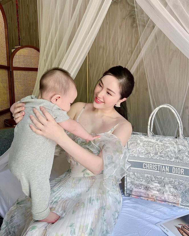 Bảo Thy hễ khoe con là mặc đồ đôi đồng điệu, nhìn phát mê-6