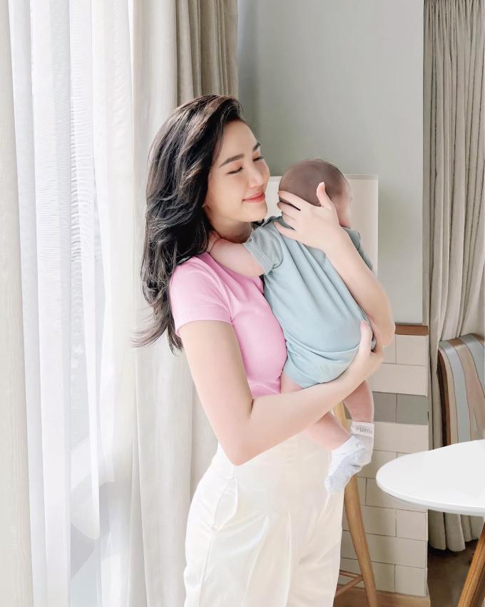 Bảo Thy hễ khoe con là mặc đồ đôi đồng điệu, nhìn phát mê-8