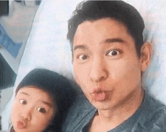 Lưu Đức Hoa bị chê lố khi điều 4 bảo mẫu đưa con gái đi chơi-7