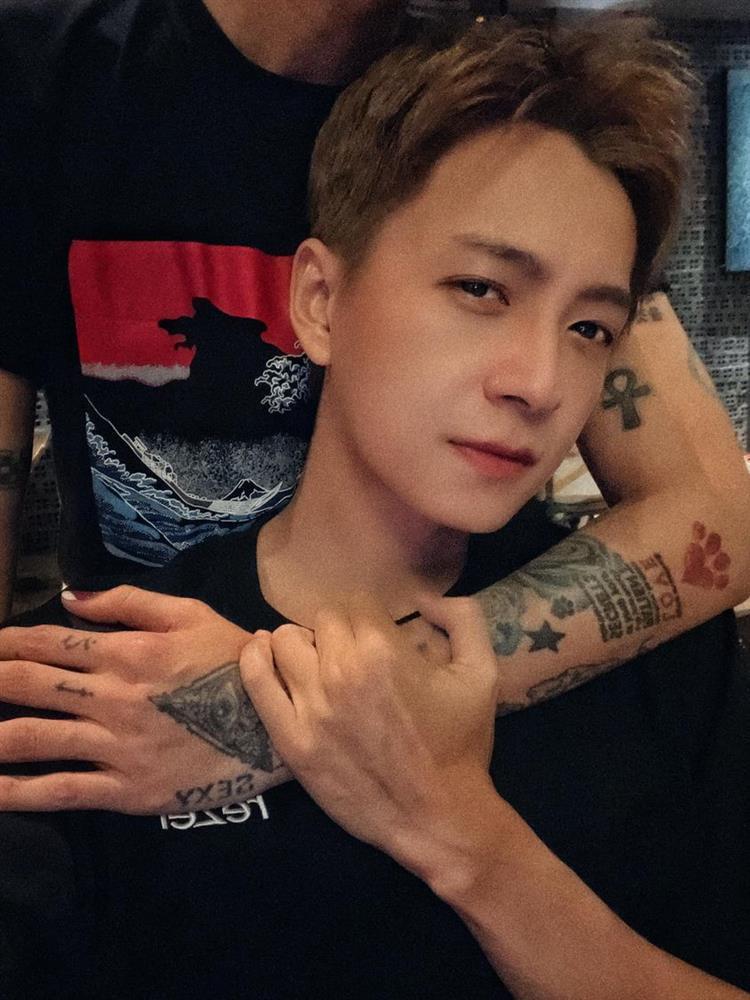 3 ngôi sao đình đám Vbiz bị soi xài chung bạn trai-5