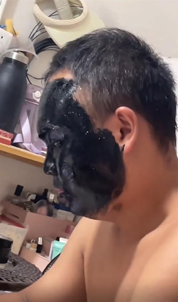 Tự làm đẹp bằng mặt nạ của vợ, chồng thốn tận rốn, tởn đến già-3