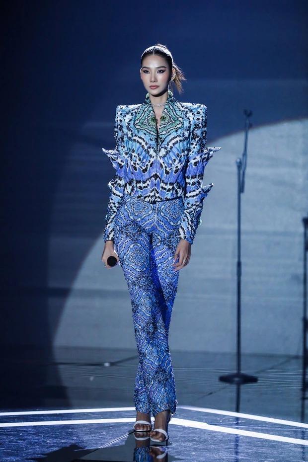 Thử sức mashup tiếng Anh, Hoàng Thùy bị chê hát không bằng nói-1