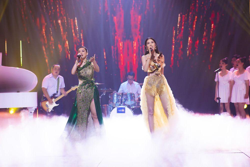 Thử sức mashup tiếng Anh, Hoàng Thùy bị chê hát không bằng nói-2