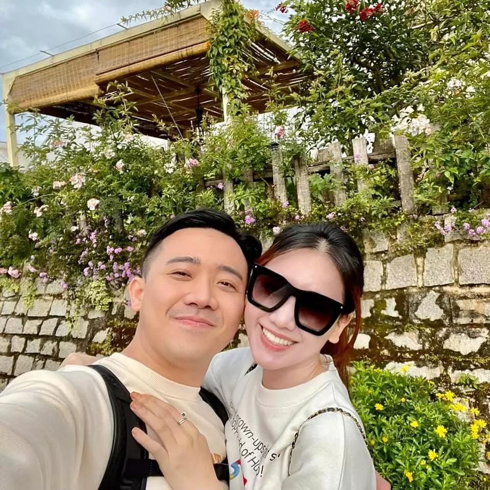 Trấn Thành vừa làm rõ tin ly hôn, Hari Won treo status khó hiểu-5