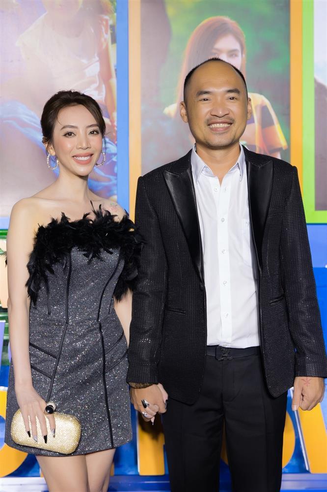 Mắt Lâm Vỹ Dạ con đậu con bay đến mừng phim Thu Trang Tiến Luật-5